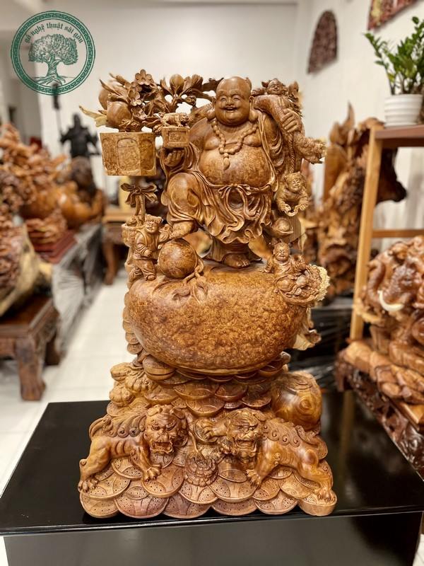 tượng gỗ nu hương cao cấp đục kỹ đẹp chi tiết