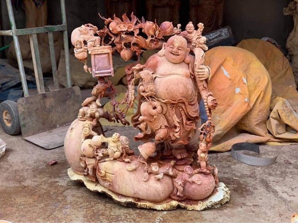 tượng gỗ Phật Di Lặc nu hương
